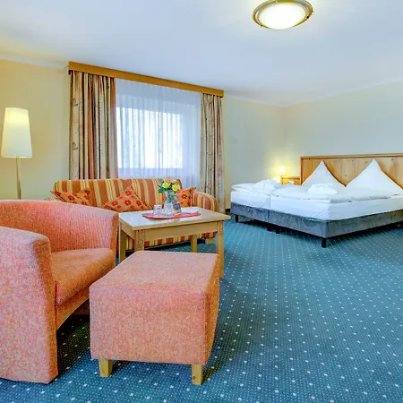 Pti Eichwald Hotel 3*